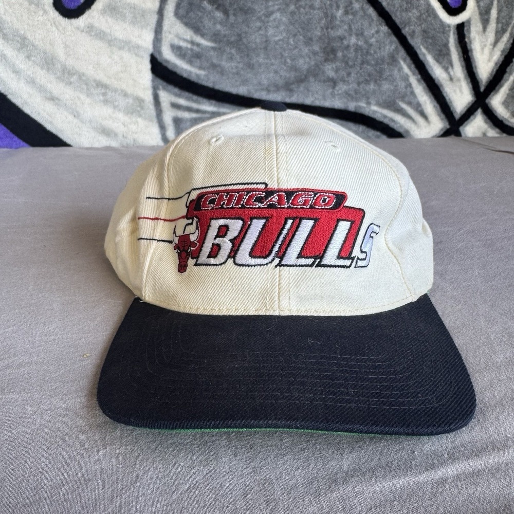 Vintage Chicago Bulls Hat Sports Specialties Snapback Embossed
